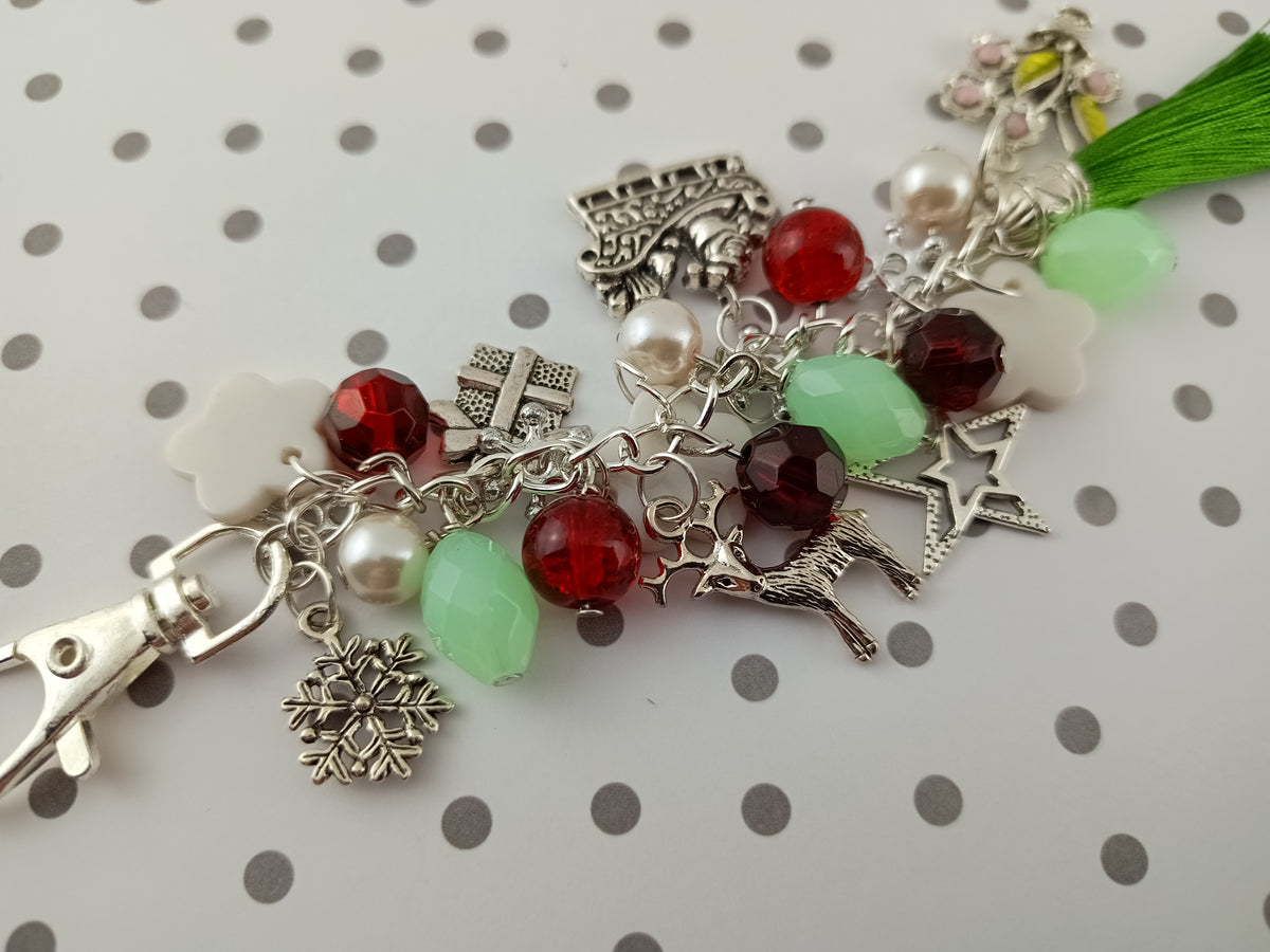 Pretty Christmas Themed Dangle