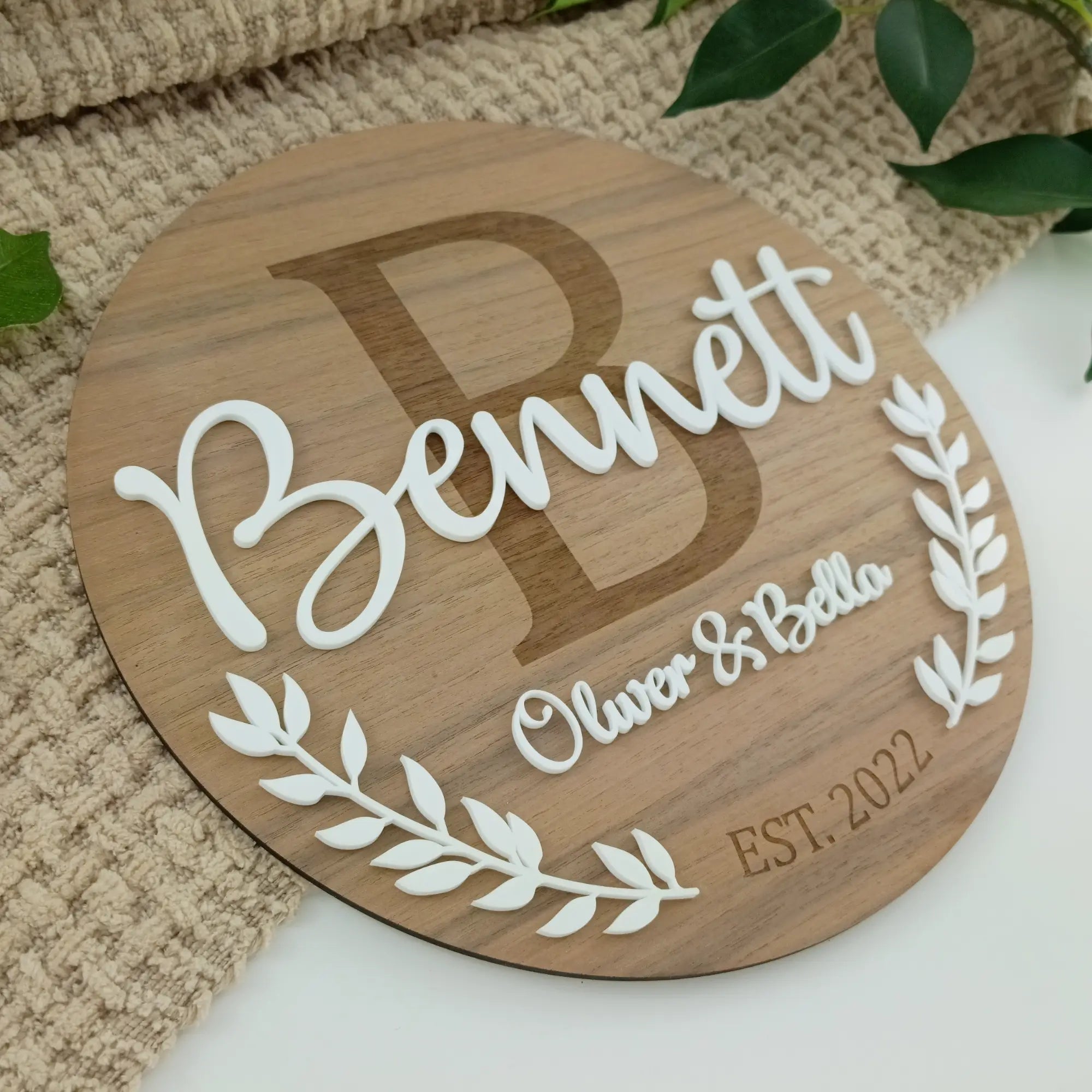 Round Family Name Sign